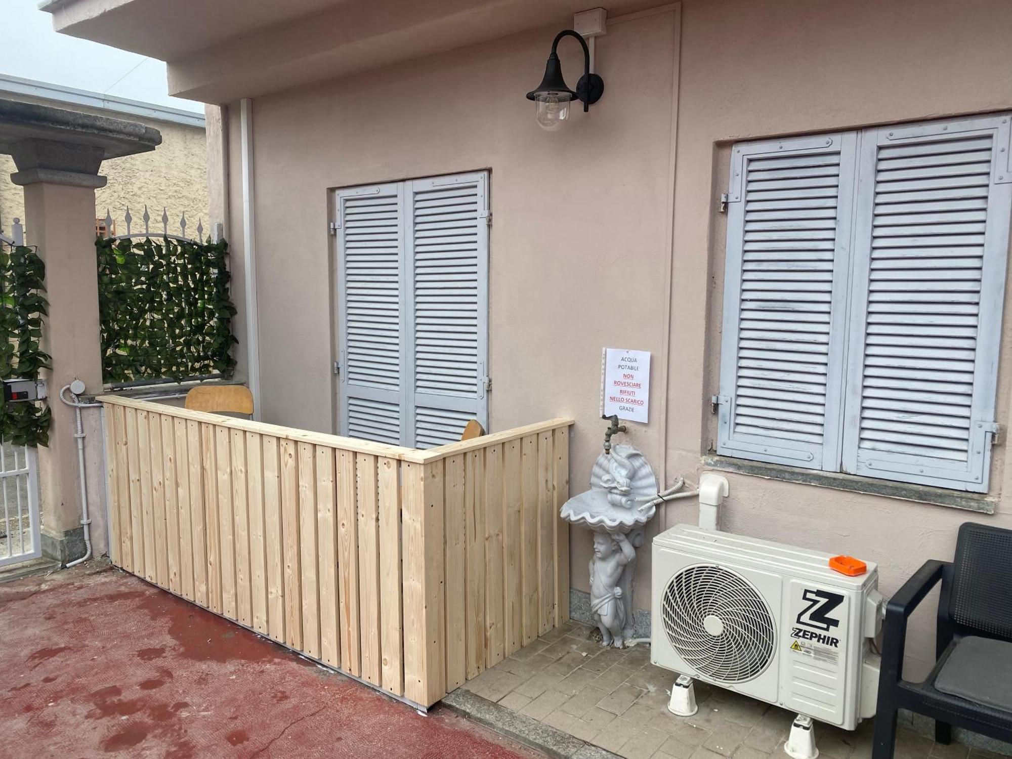 La Casa Di Cate & Adry Bed & Breakfast Envie Exterior photo